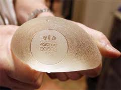 PRÓTESES DE SILICONE E SEIOS LINDOS